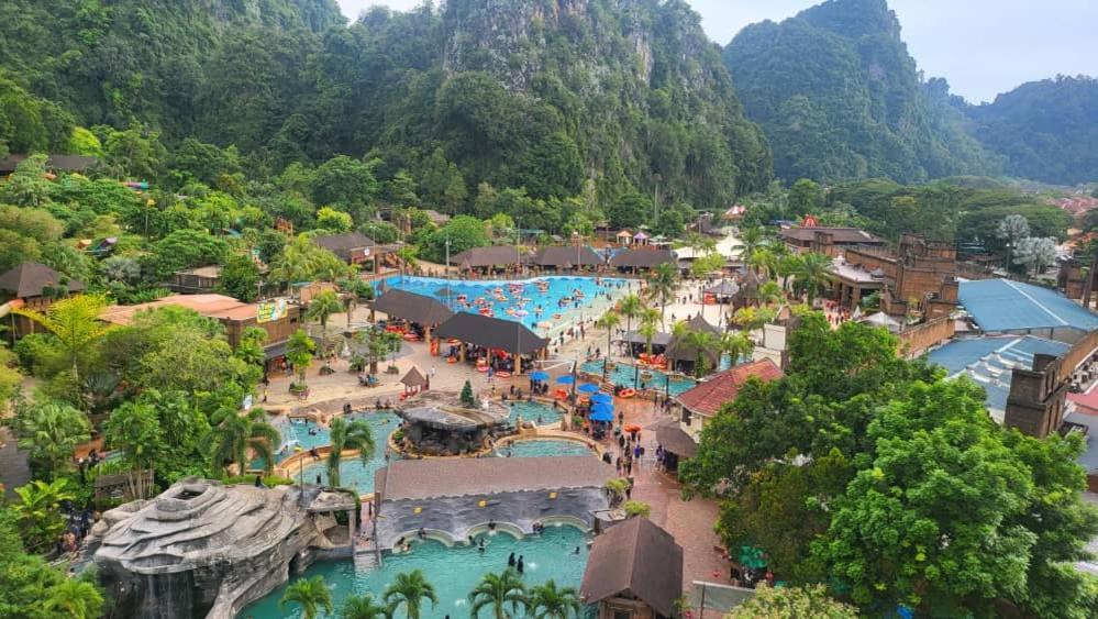 Apartment Hotspring 181, 2 Bedroom, Sunway Onsen For 6 Pax